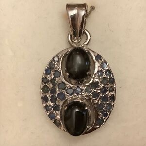 STERLING SILVER 925 BLACK ONYX/BLUE SAPPHIRE OVAL PENDANT​​